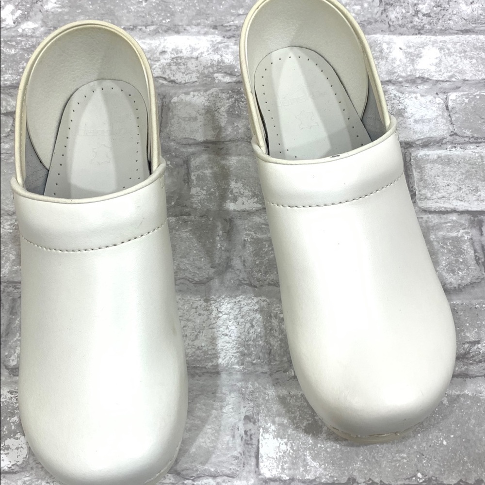Womens Dansko Professional White Box Size 42